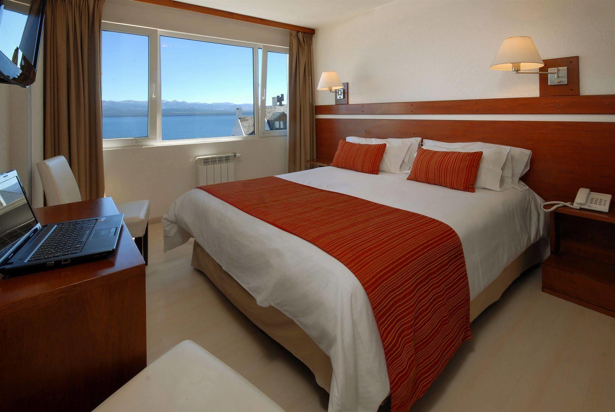 Hotel Tirol San Carlos de Bariloche Bagian luar foto
