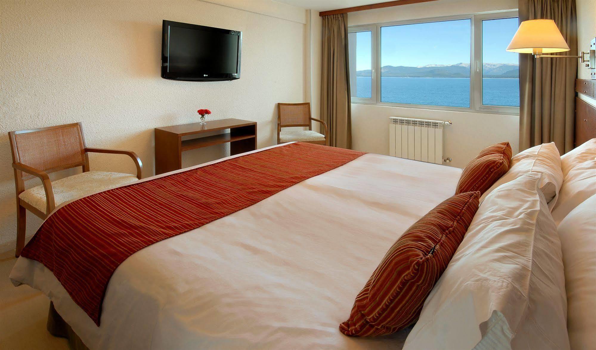 Hotel Tirol San Carlos de Bariloche Bagian luar foto